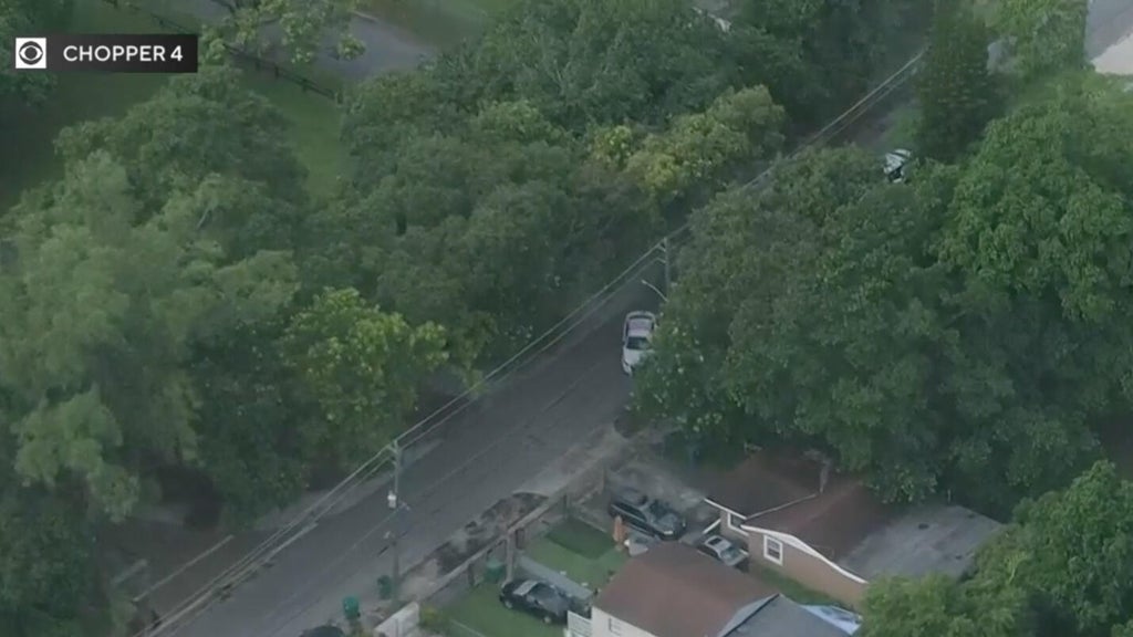 Man found dead near park in northwest Miami-Dade, homicide detectives investigating — CBS Miami, Oviedo Health news