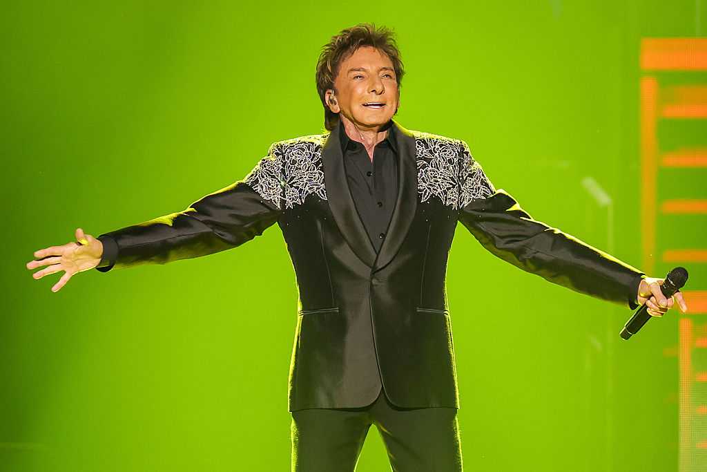 Barry Manilow cancels Vegas shows days after return  — WESH 2 Orlando, Oviedo Community news