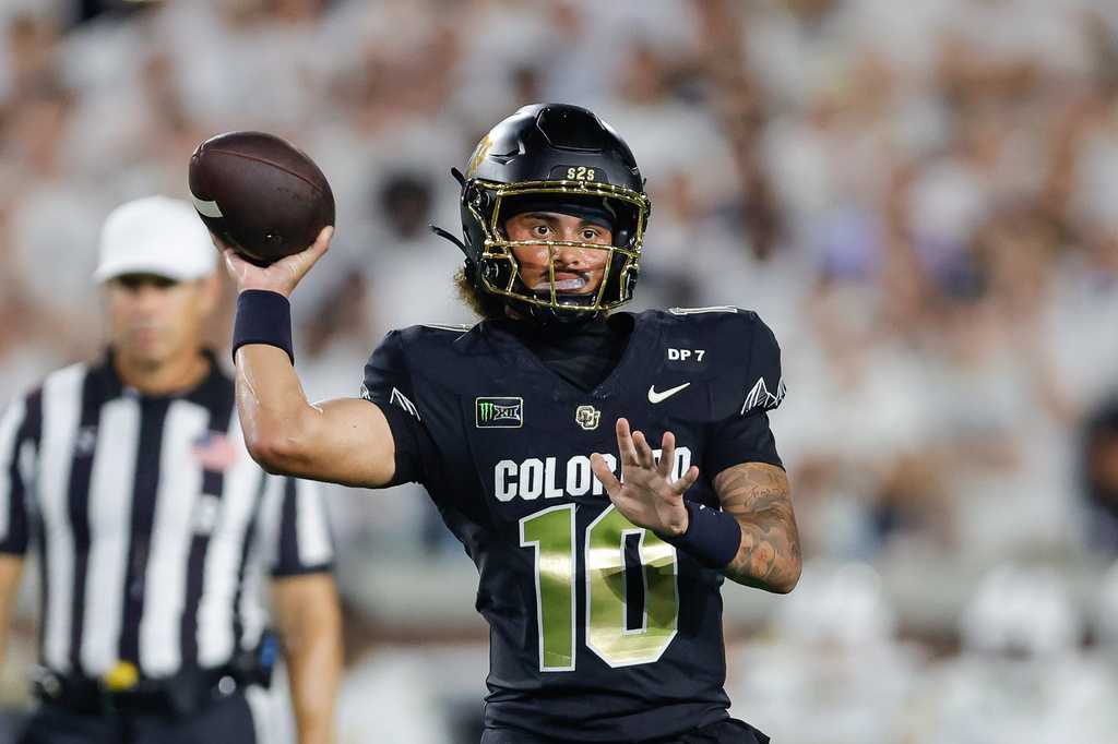 Colorado QB Julian Lewis taken to hospital after medical emergency, father says — WESH 2 Orlando
