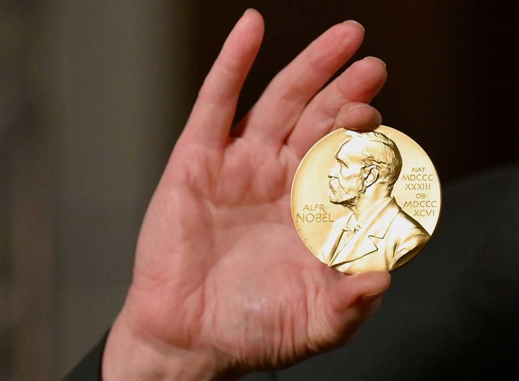Two American-born economists win Nobel memorial prize in economics  — WESH 2 Orlando, Oviedo Business news