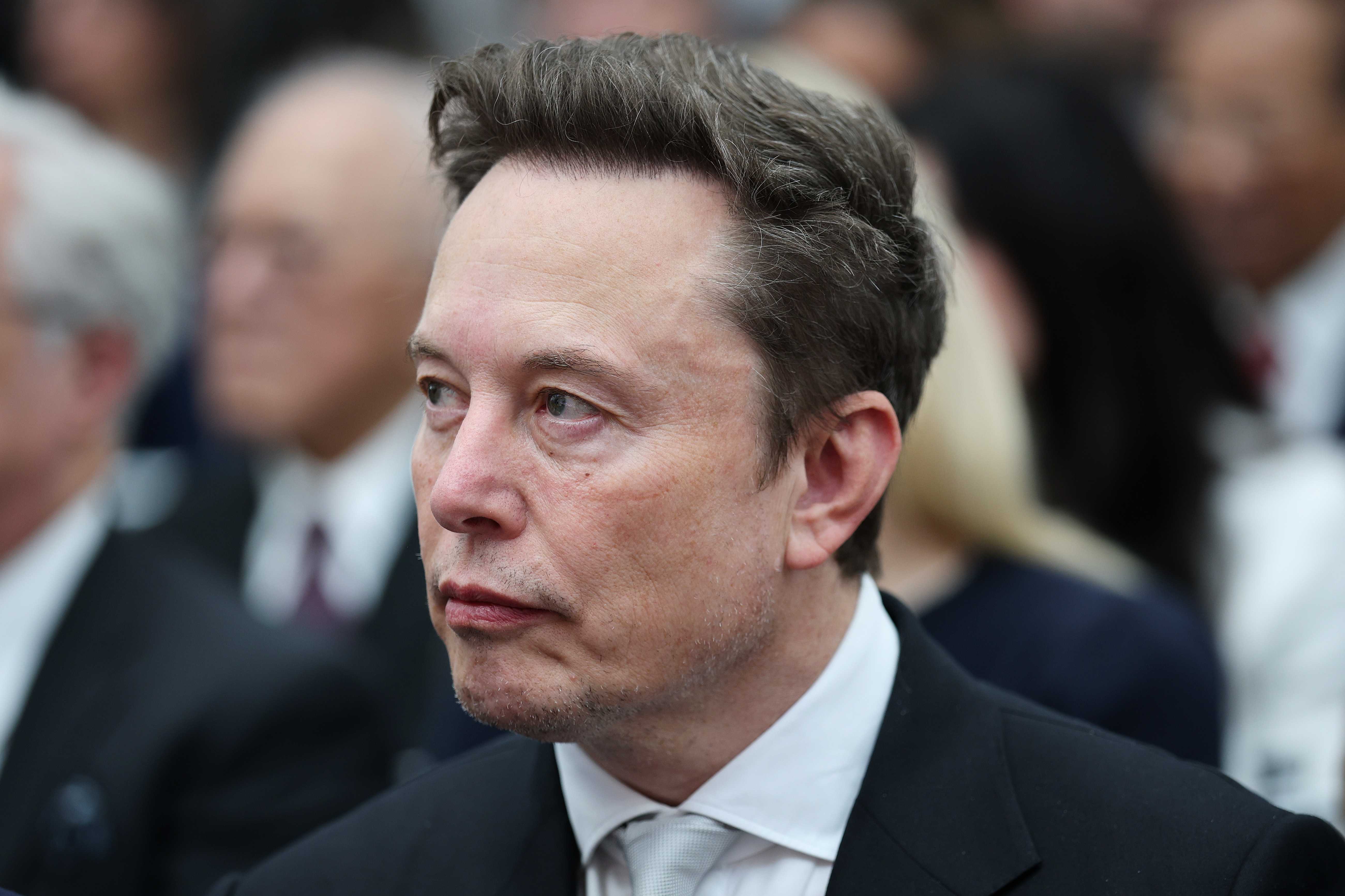 Elon Musk says he will give a SpaceX share to 'every kid in America' — WESH 2 Orlando, Oviedo Technology news
