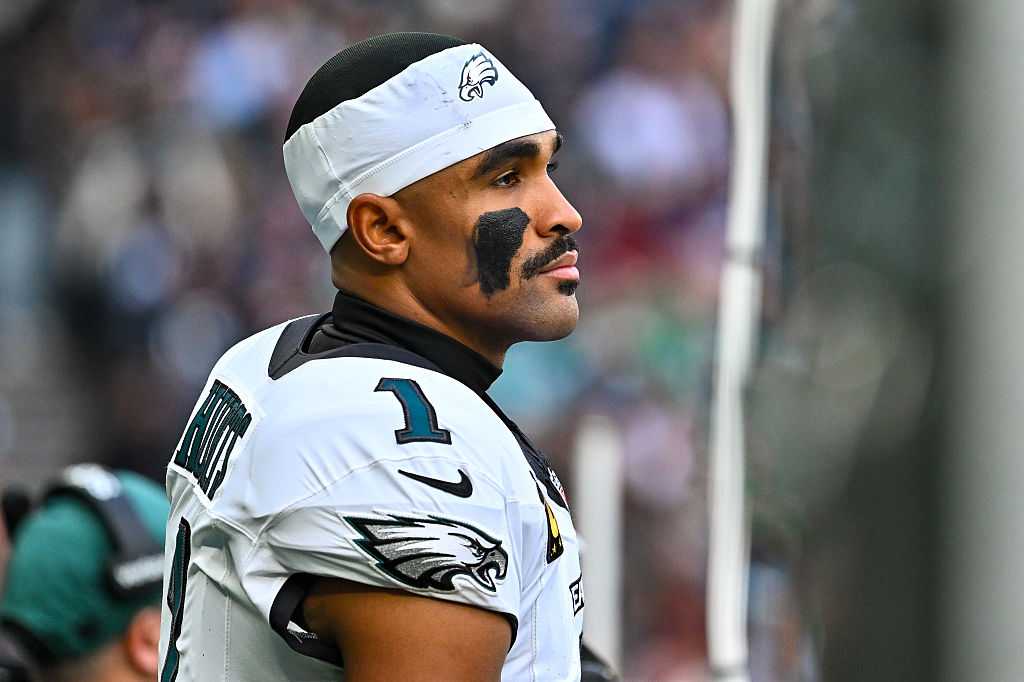Eagles rule out quarterback Jalen Hurts for Sunday's game over blood clot — WESH 2 Orlando