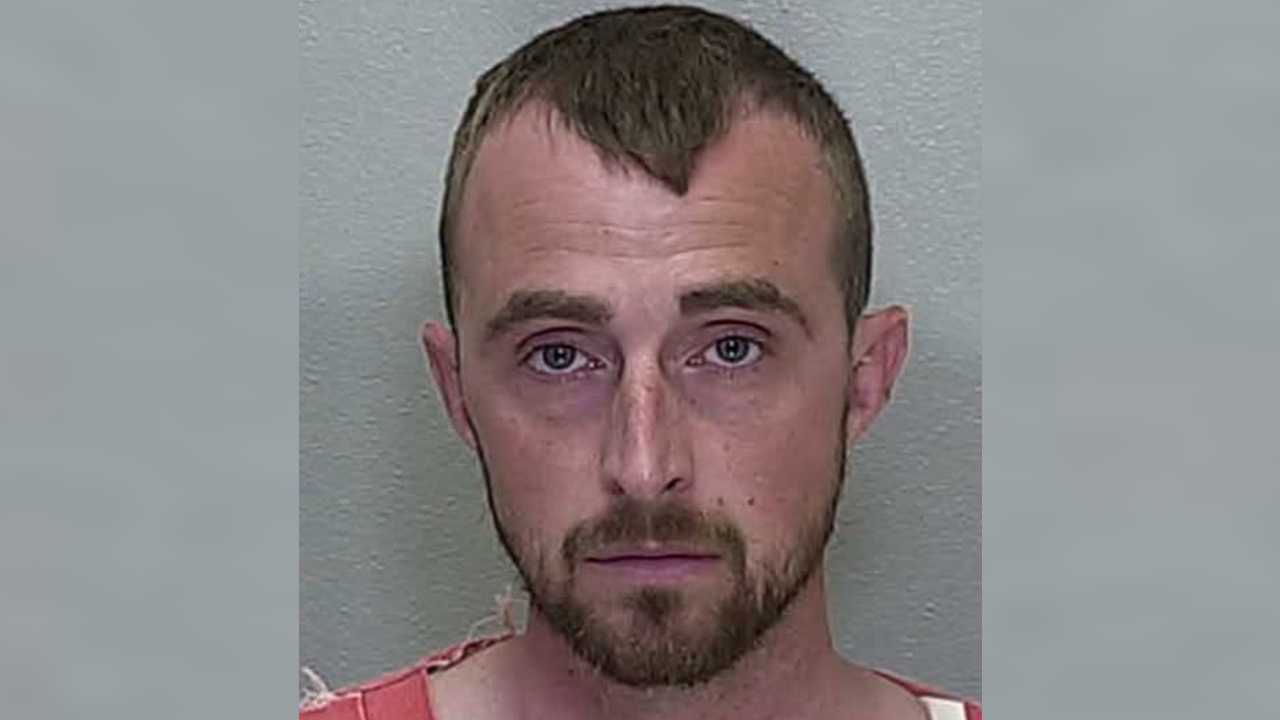5th-grade teacher admits to photographing under student's skirt, Ocala police say  — Oviedo Schools news