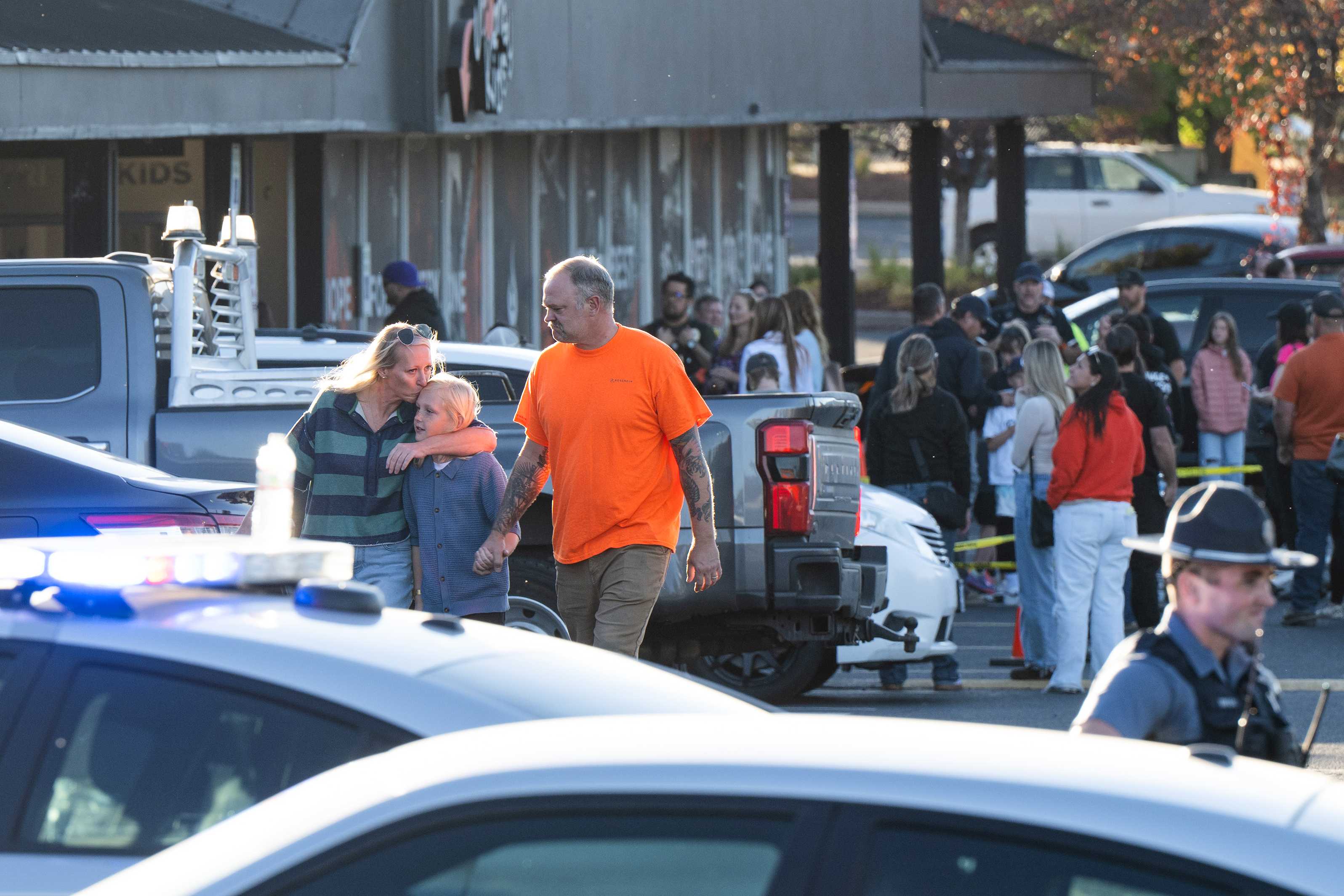 Police: Teen shooter kills 4 at Oregon elementary school before being fatally shot by a witness — WESH 2 Orlando, Oviedo Schools news