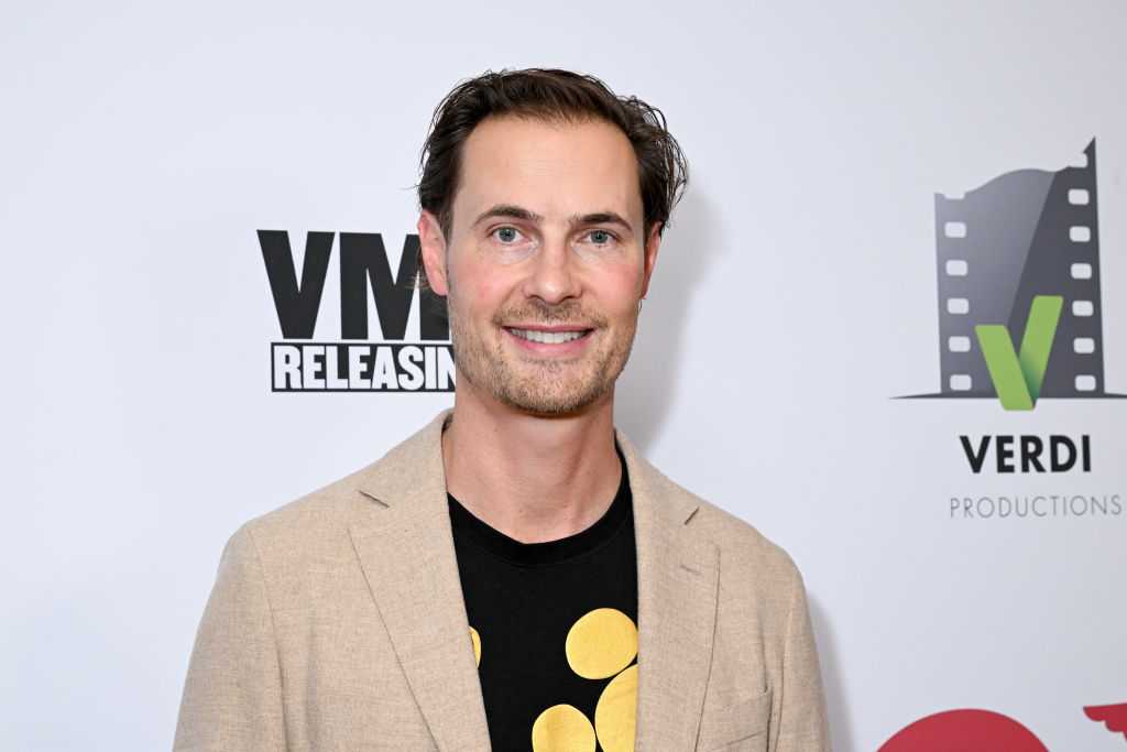 Lawsuit filed against 'Princess Diaries' actor: Couple alleges elder abuse, fraud  — WESH 2 Orlando