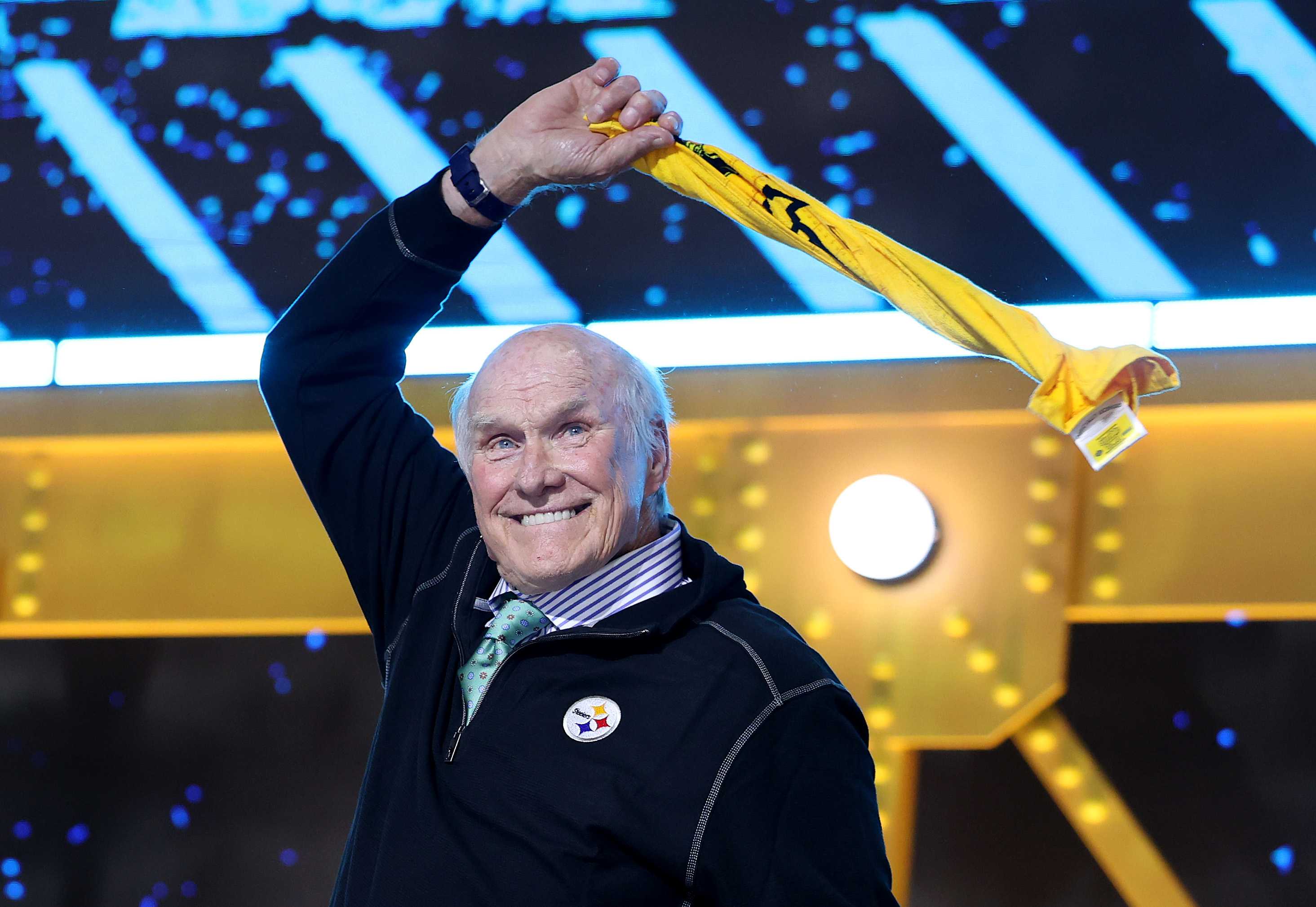 Terry Bradshaw gives health update, says he's nearing retirement from broadcasting — WESH 2 Orlando, Oviedo Health news