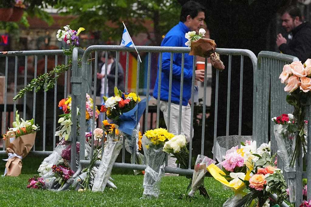 Man pleads guilty to federal hate crimes in deadly firebomb attack on Colorado demonstrators — Oviedo Community news
