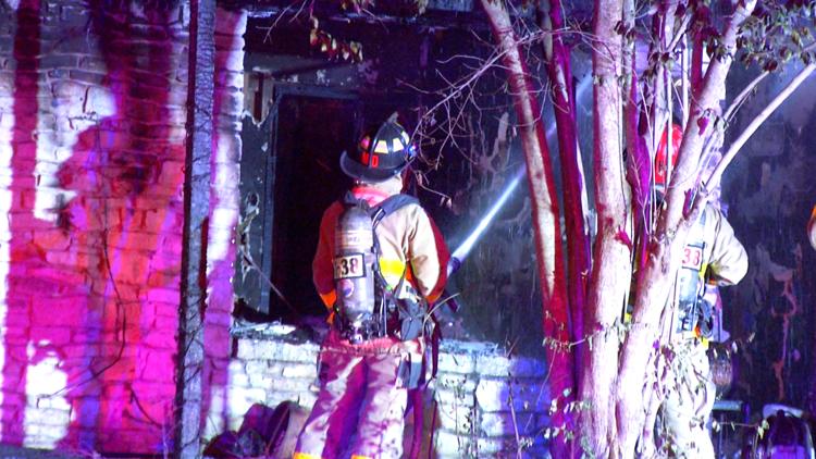 One person dies, another person and a dog rescued from Blakeley Drive house fire — KENS 5 (San Antonio), Oviedo Health news