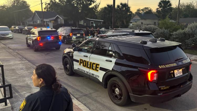 Investigation underway after man hospitalized with stab wounds in San Antonio, police say — KENS 5 (San Antonio), Oviedo Health news