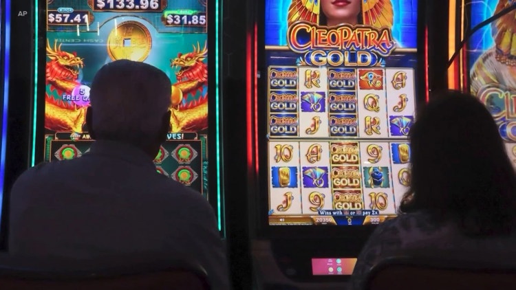 San Antonio committee pauses councilwoman's proposal to ban eight-liner machines. Here's why. — KENS 5 (San Antonio), Oviedo Community news